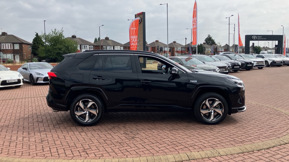 Toyota RAV4 2.5 PHEV Design 5dr CVT Estate - Image 23