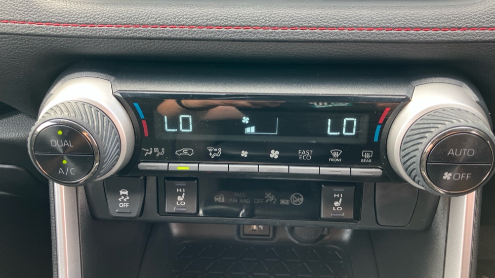 Toyota RAV4 2.5 PHEV Design 5dr CVT Estate - Image 34