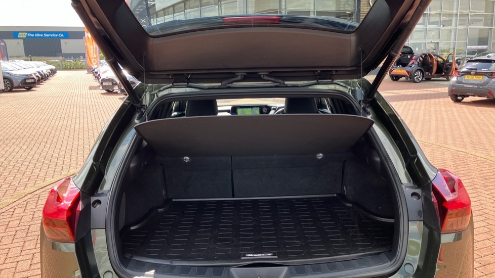 Lexus UX 250h 2.0 Takumi 5dr CVT Hybrid Hatchback - Image 13