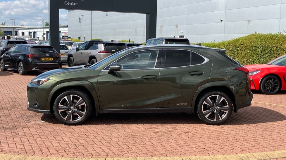 Lexus UX 250h 2.0 Takumi 5dr CVT Hybrid Hatchback - Image 24