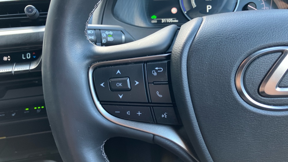 Lexus UX 250h 2.0 Takumi 5dr CVT Hybrid Hatchback - Image 35