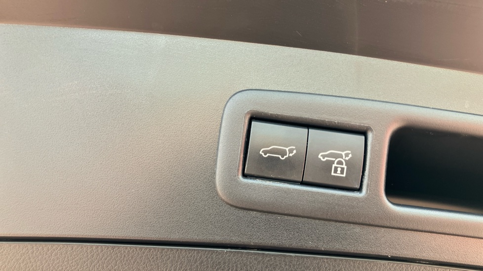 Lexus UX 250h 2.0 Takumi 5dr CVT Hybrid Hatchback - Image 53