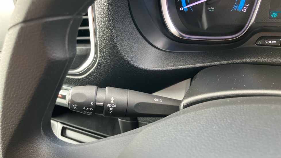 Toyota Proace Verso 100kW Shuttle Medium 50kWh 5dr Auto Electric Estate - Image 31