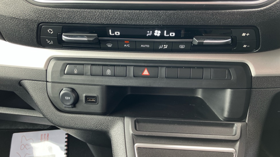 Toyota Proace Verso 100kW Shuttle Medium 50kWh 5dr Auto Electric Estate - Image 33