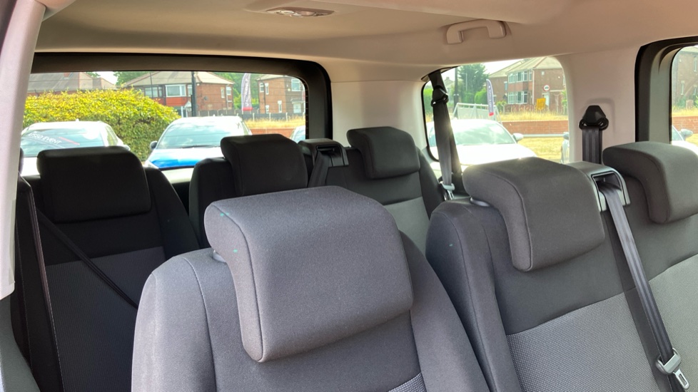 Toyota Proace Verso 100kW Shuttle Medium 50kWh 5dr Auto Electric Estate - Image 35
