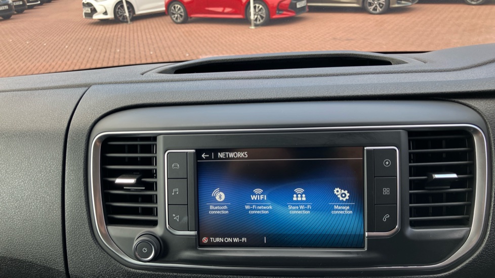 Toyota Proace Verso 100kW Shuttle Medium 50kWh 5dr Auto Electric Estate - Image 40