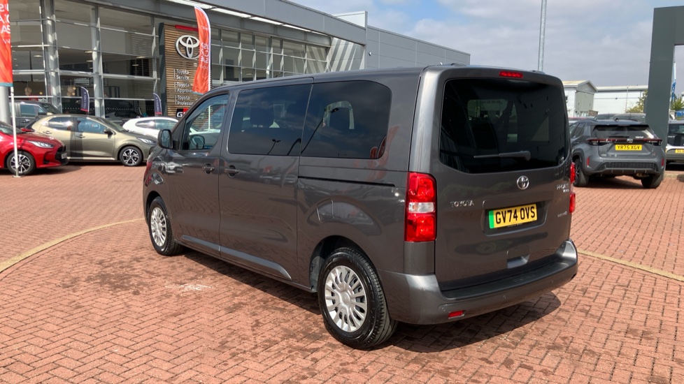 Toyota Proace Verso 100kW Shuttle Medium 50kWh 5dr Auto Electric Estate - Image 45