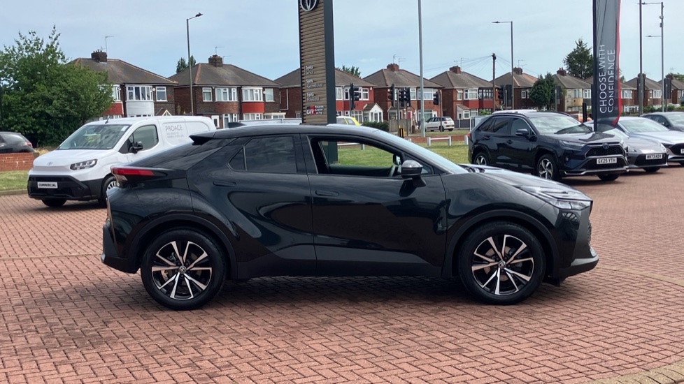Toyota C-HR 1.8 Hybrid Design 5dr CVT Hybrid Hatchback - Image 23