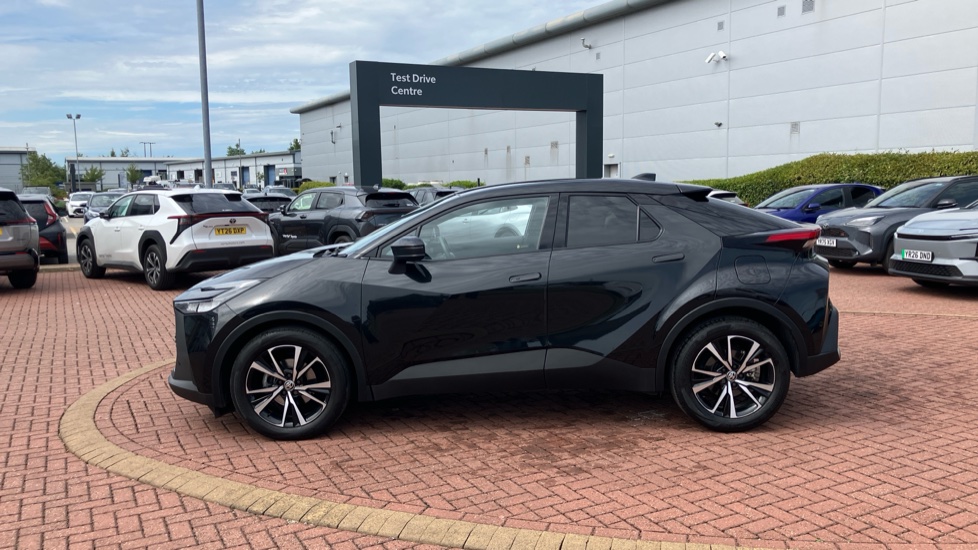 Toyota C-HR 1.8 Hybrid Design 5dr CVT Hybrid Hatchback - Image 24