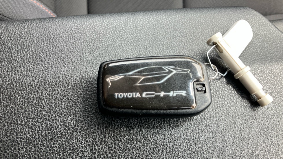 Toyota C-HR 1.8 Hybrid Design 5dr CVT Hybrid Hatchback - Image 28