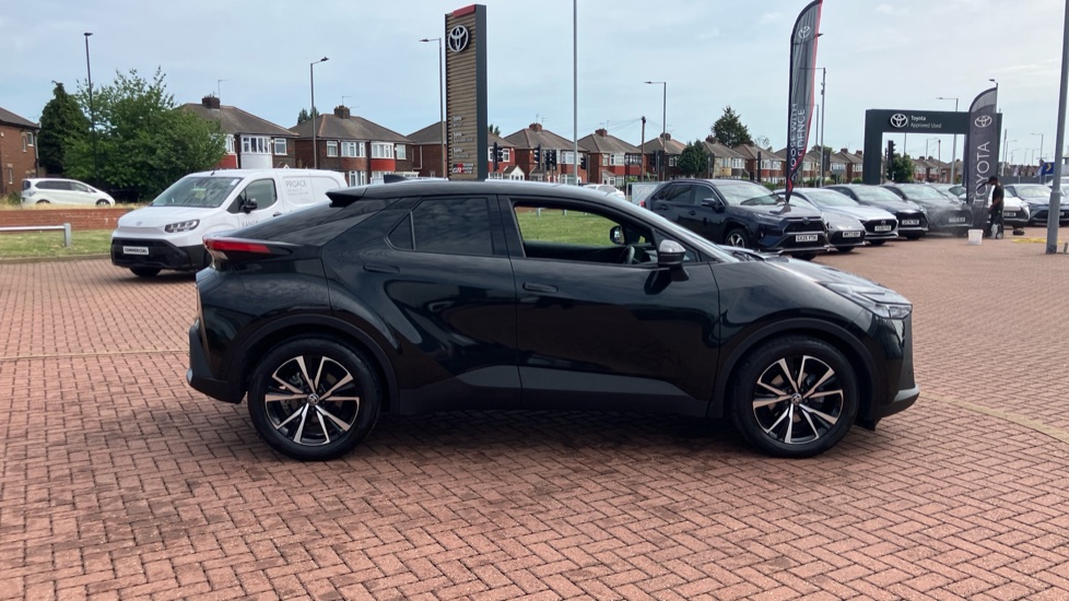 Toyota C-HR 1.8 Hybrid Design 5dr CVT Hybrid Hatchback - Image 45
