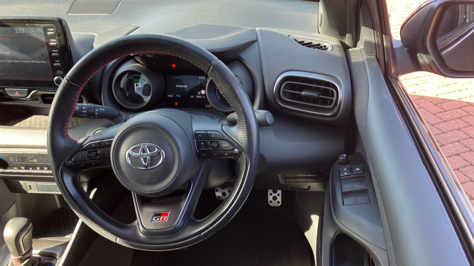 Toyota Yaris 1.5 Hybrid GR Sport 5dr CVT Hybrid Hatchback - Image 10
