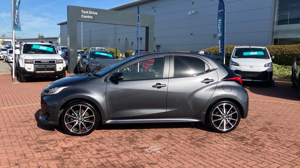 Toyota Yaris 1.5 Hybrid GR Sport 5dr CVT Hybrid Hatchback - Image 24