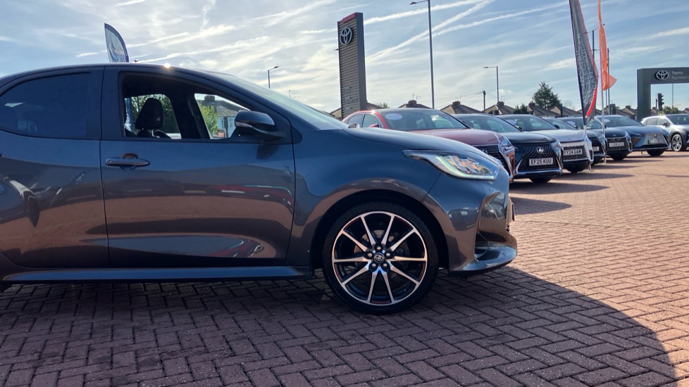 Toyota Yaris 1.5 Hybrid GR Sport 5dr CVT Hybrid Hatchback - Image 25