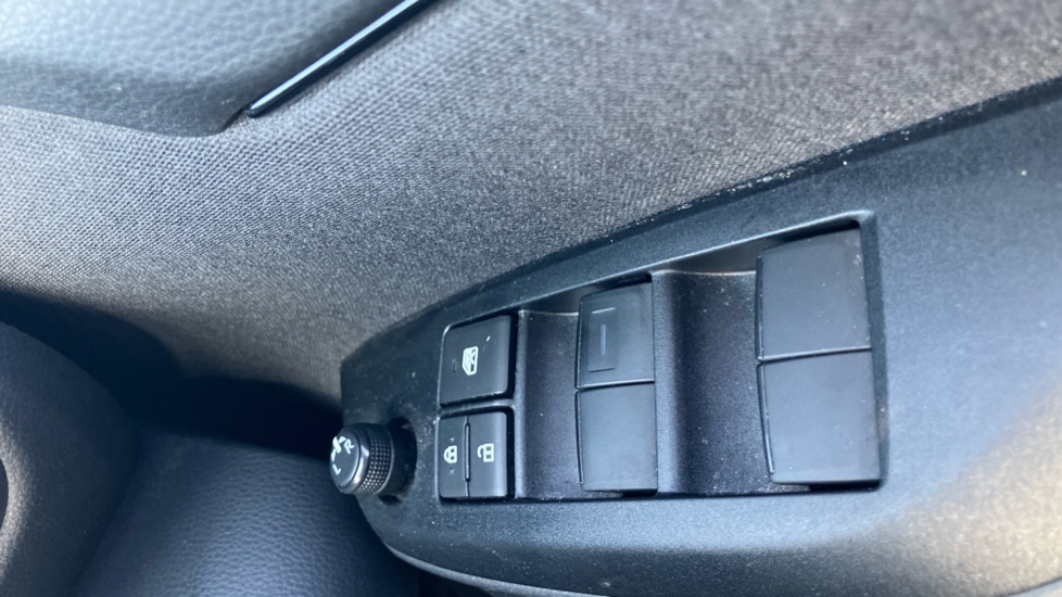 Toyota Yaris 1.5 Hybrid GR Sport 5dr CVT Hybrid Hatchback - Image 30