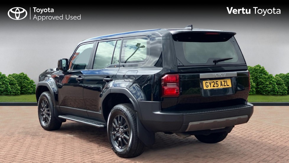 Toyota Land Cruiser Diesel 2.8D 205 Commercial Auto - Image 4