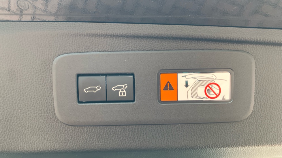 Toyota Land Cruiser Diesel 2.8D 205 Commercial Auto - Image 54