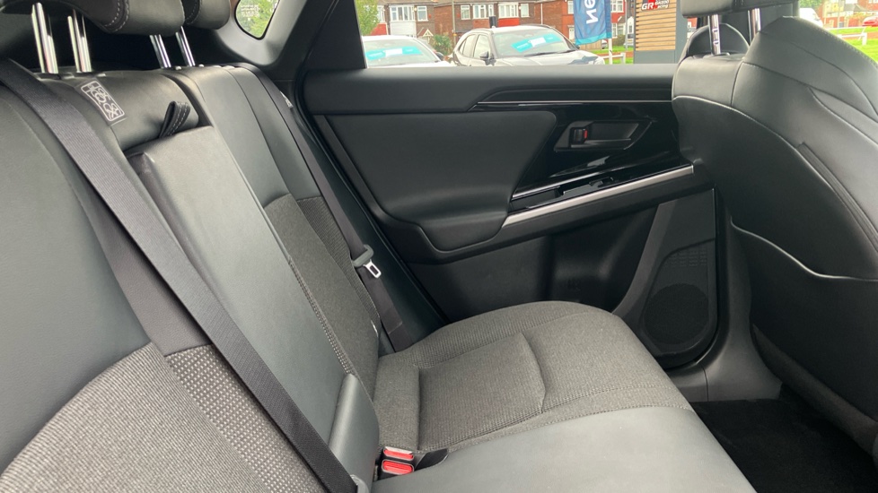 Toyota bZ4X 150kW Motion 71.4kWh 5dr Auto [11kW] Electric Hatchback - Image 8