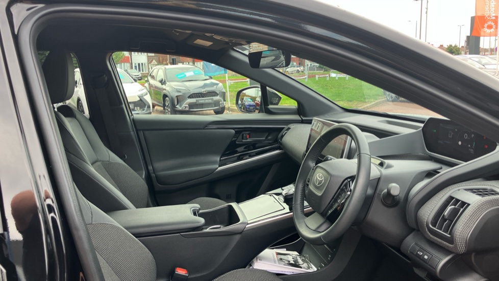 Toyota bZ4X 150kW Motion 71.4kWh 5dr Auto [11kW] Electric Hatchback - Image 12