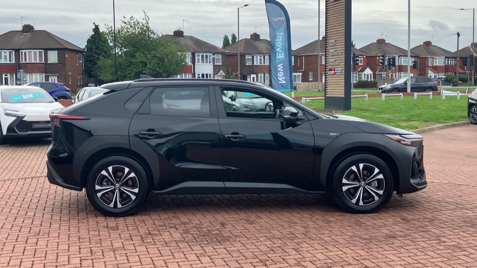 Toyota bZ4X 150kW Motion 71.4kWh 5dr Auto [11kW] Electric Hatchback - Image 23