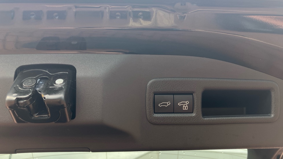 Toyota bZ4X 150kW Motion 71.4kWh 5dr Auto [11kW] Electric Hatchback - Image 55