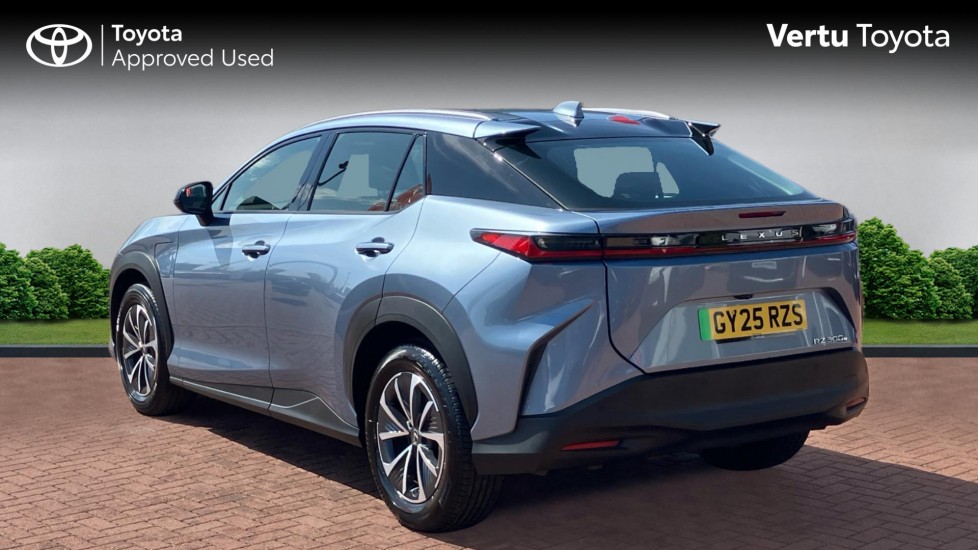 Lexus Rz 300e 150kW Urban 71 kWh 5dr Auto Electric Estate - Image 4
