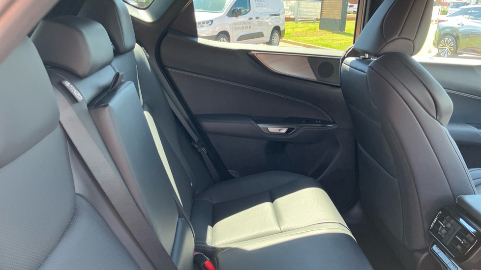 Lexus NX 450h+ 2.5 F-Sport 5dr E-CVT Estate - Image 8