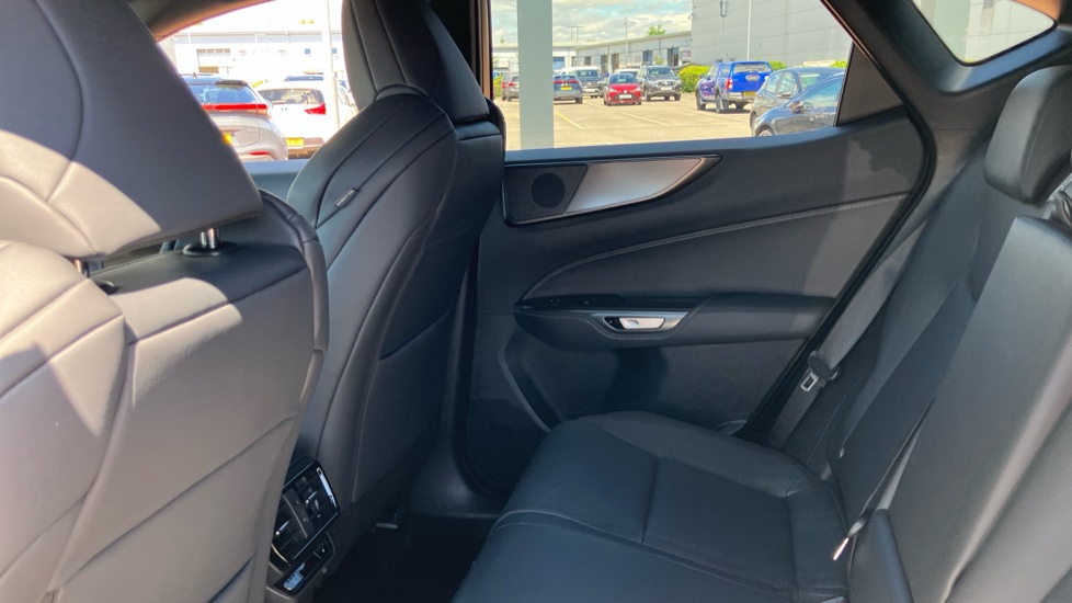 Lexus NX 450h+ 2.5 F-Sport 5dr E-CVT Estate - Image 15