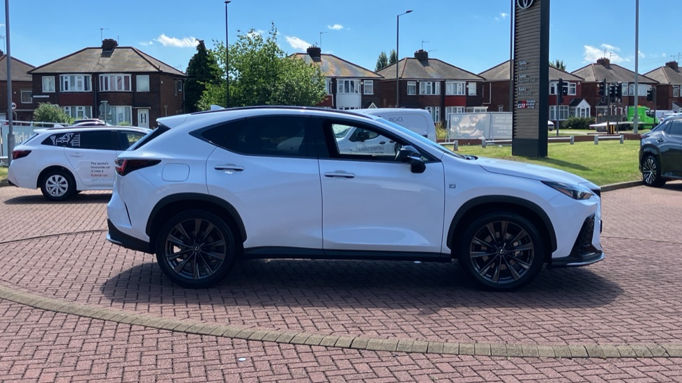 Lexus NX 450h+ 2.5 F-Sport 5dr E-CVT Estate - Image 23