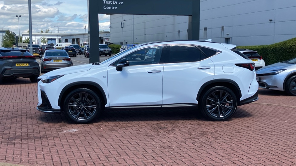 Lexus NX 450h+ 2.5 F-Sport 5dr E-CVT Estate - Image 24