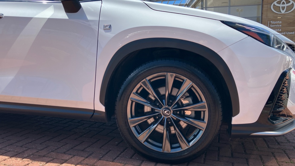 Lexus NX 450h+ 2.5 F-Sport 5dr E-CVT Estate - Image 25
