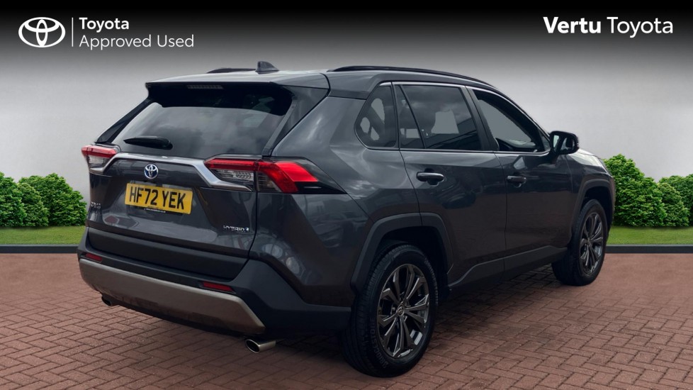 Toyota RAV4 2.5 VVT-i Hybrid Design 5dr CVT 2WD Hybrid Estate - Image 2