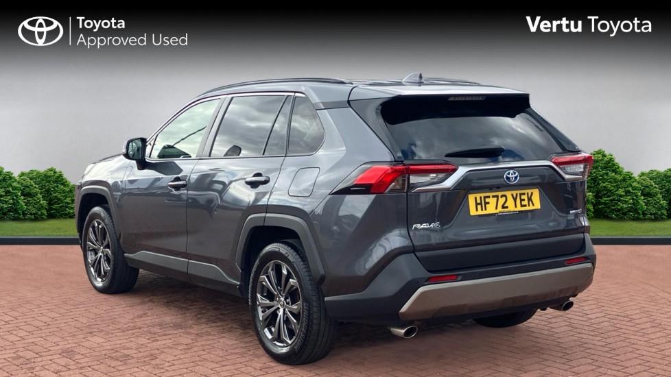 Toyota RAV4 2.5 VVT-i Hybrid Design 5dr CVT 2WD Hybrid Estate - Image 4
