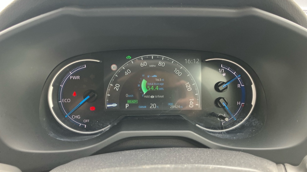 Toyota RAV4 2.5 VVT-i Hybrid Design 5dr CVT 2WD Hybrid Estate - Image 11