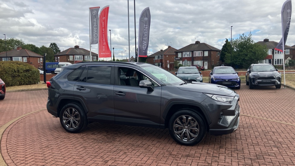 Toyota RAV4 2.5 VVT-i Hybrid Design 5dr CVT 2WD Hybrid Estate - Image 50