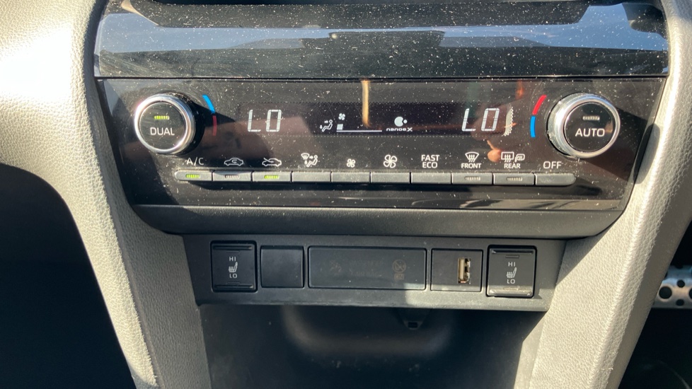 Toyota Yaris Cross 1.5 Hybrid GR Sport 5dr CVT Hybrid Estate - Image 33
