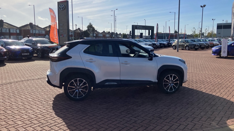 Toyota Yaris Cross 1.5 Hybrid GR Sport 5dr CVT Hybrid Estate - Image 49
