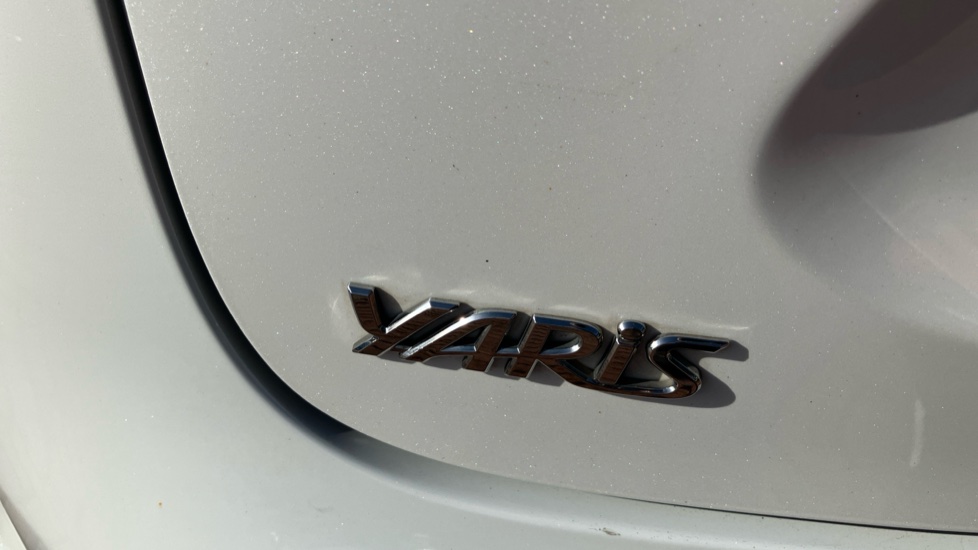 Toyota Yaris Cross 1.5 Hybrid GR Sport 5dr CVT Hybrid Estate - Image 54