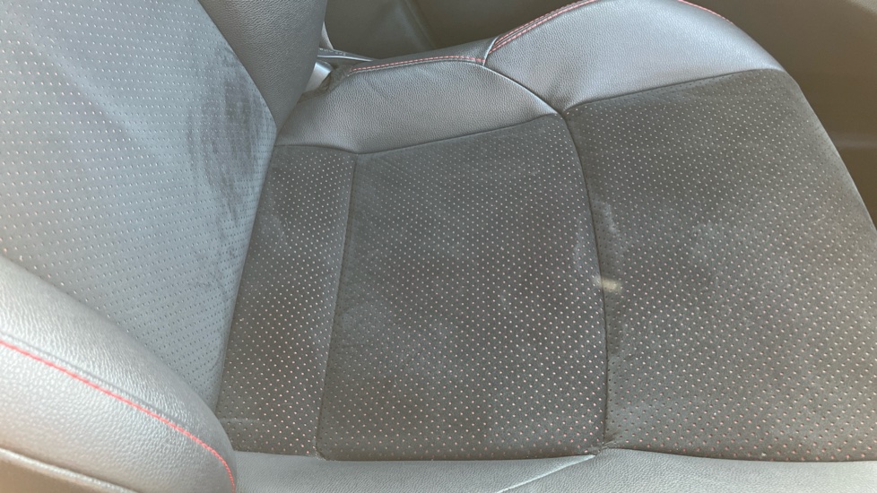 Toyota Yaris Cross 1.5 Hybrid GR Sport 5dr CVT Hybrid Estate - Image 60