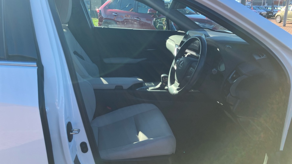 Lexus UX 250h 2.0 F-Sport Design 5dr CVT Hybrid Hatchback - Image 12