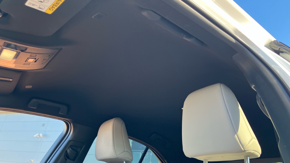 Lexus UX 250h 2.0 F-Sport Design 5dr CVT Hybrid Hatchback - Image 19