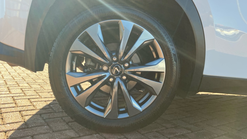 Lexus UX 250h 2.0 F-Sport Design 5dr CVT Hybrid Hatchback - Image 25
