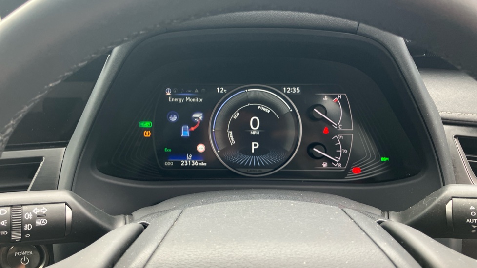 Lexus UX 250h 2.0 Takumi 5dr CVT Hybrid Hatchback - Image 11