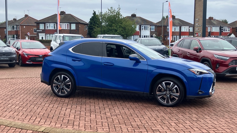 Lexus UX 250h 2.0 Takumi 5dr CVT Hybrid Hatchback - Image 23