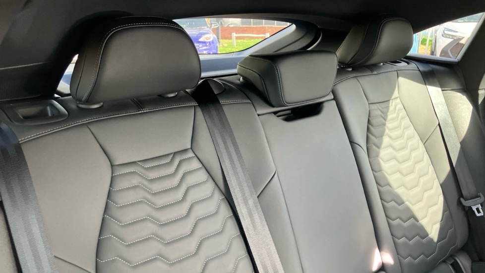 Audi A6 270kW Performance 100kWh S Line 5dr Auto Electric Hatchback - Image 35