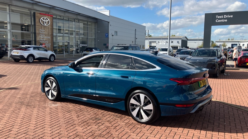 Audi A6 270kW Performance 100kWh S Line 5dr Auto Electric Hatchback - Image 51