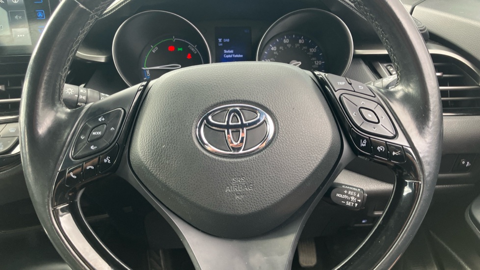 Toyota C-HR 1.8 Hybrid Icon 5dr CVT Hybrid Hatchback - Image 10