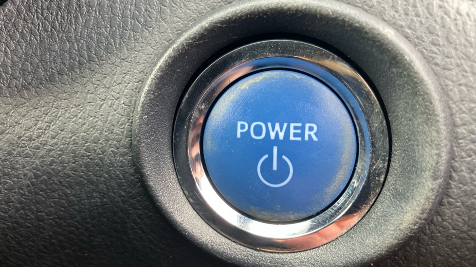 Toyota C-HR 1.8 Hybrid Icon 5dr CVT Hybrid Hatchback - Image 16