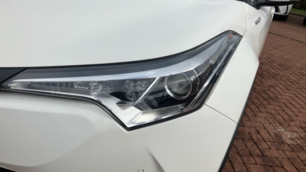 Toyota C-HR 1.8 Hybrid Icon 5dr CVT Hybrid Hatchback - Image 20