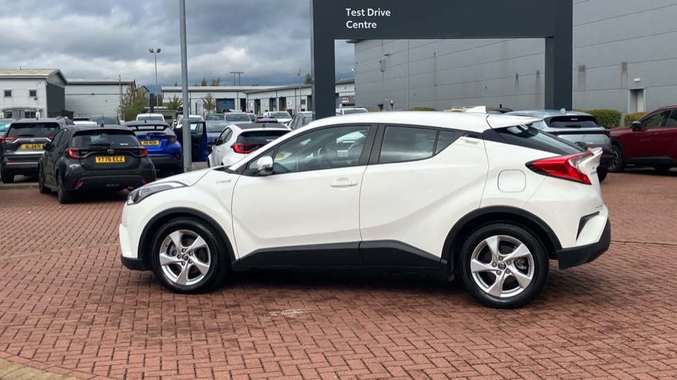 Toyota C-HR 1.8 Hybrid Icon 5dr CVT Hybrid Hatchback - Image 24